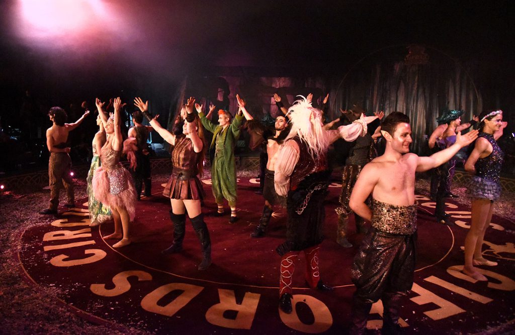 takis Performance Designs | Gifford's Circus, the Hooley finale (01)