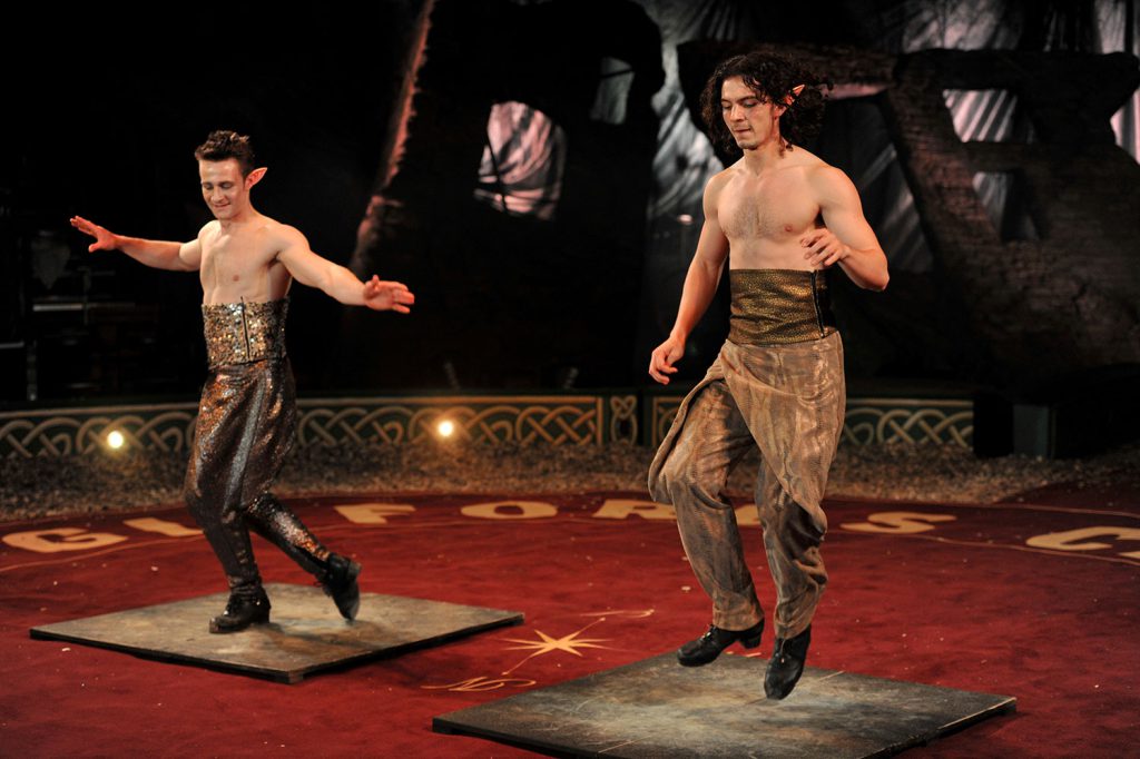 takis - Gifford's Circus (2021) | Irish dancers (01)