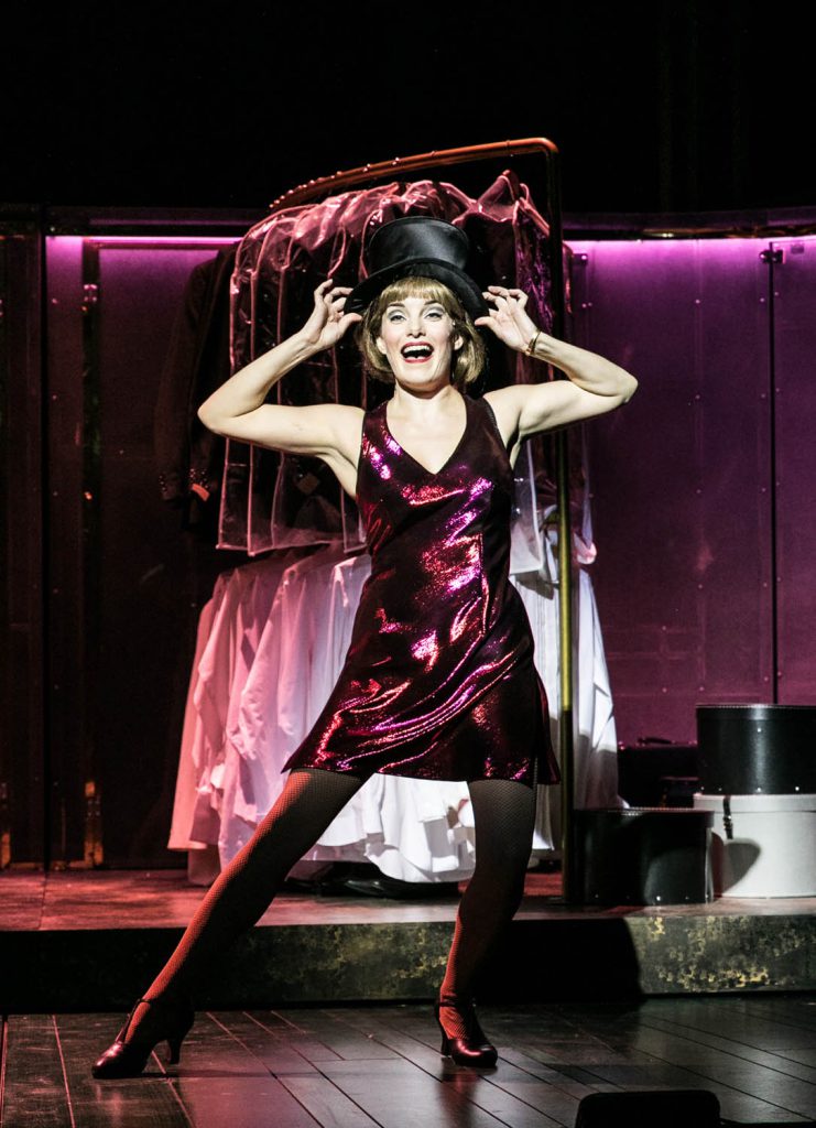 takis DESIGN - Sweet Charity, 2018 (07) Nottingham Playhouse