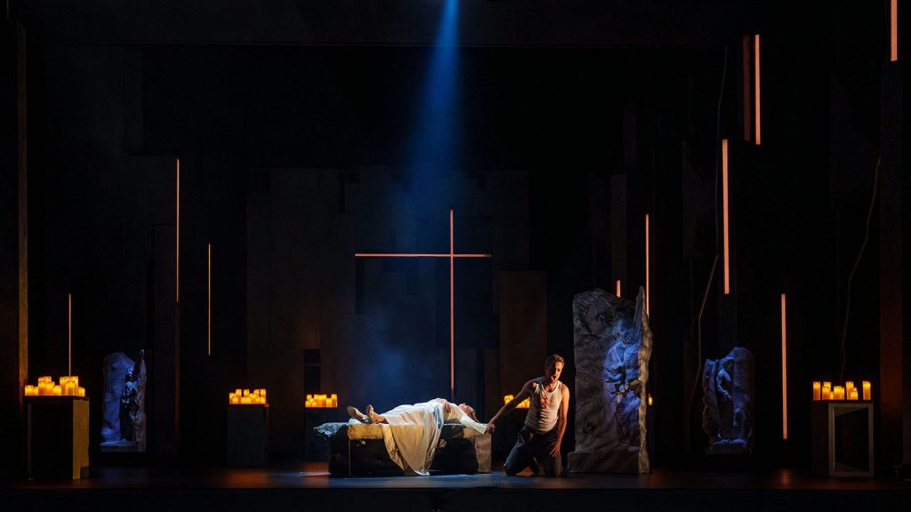 Performance design by takis | Romeo and Juliette (2025) | Her Majesty's Theatre Adelaide (12)